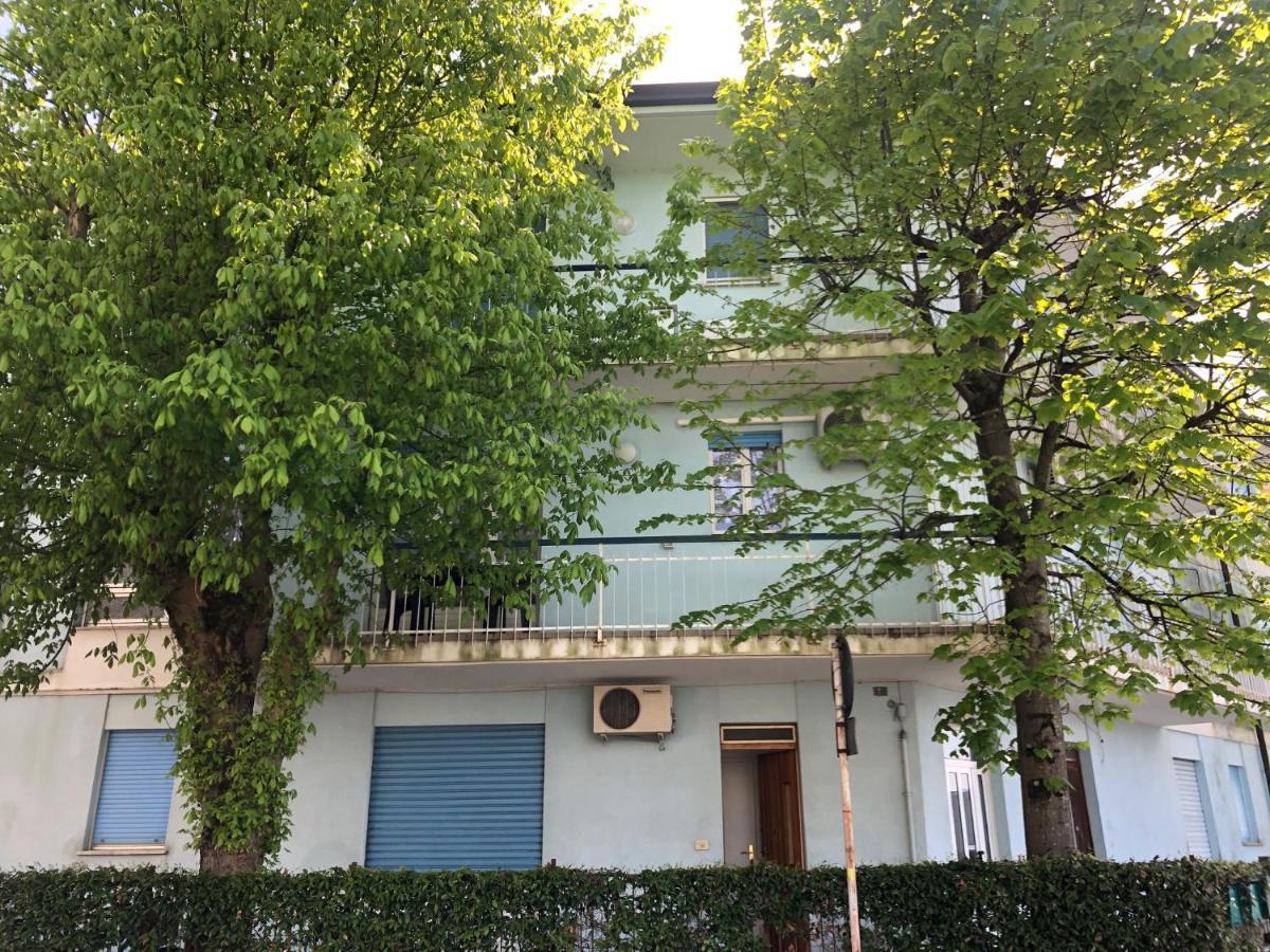 Villa Savoia Grado Exteriör bild